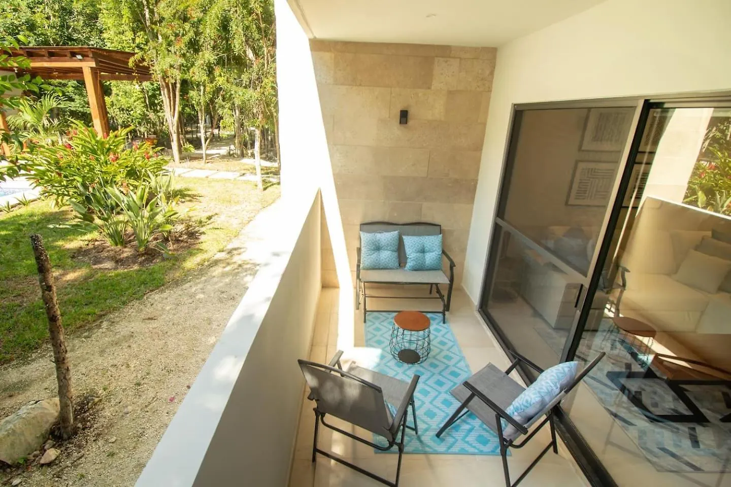 Rayodesol Condo Gated, 10Min To Beach,Gym,6Pools Playa del Carmen 0*,  Meksyk