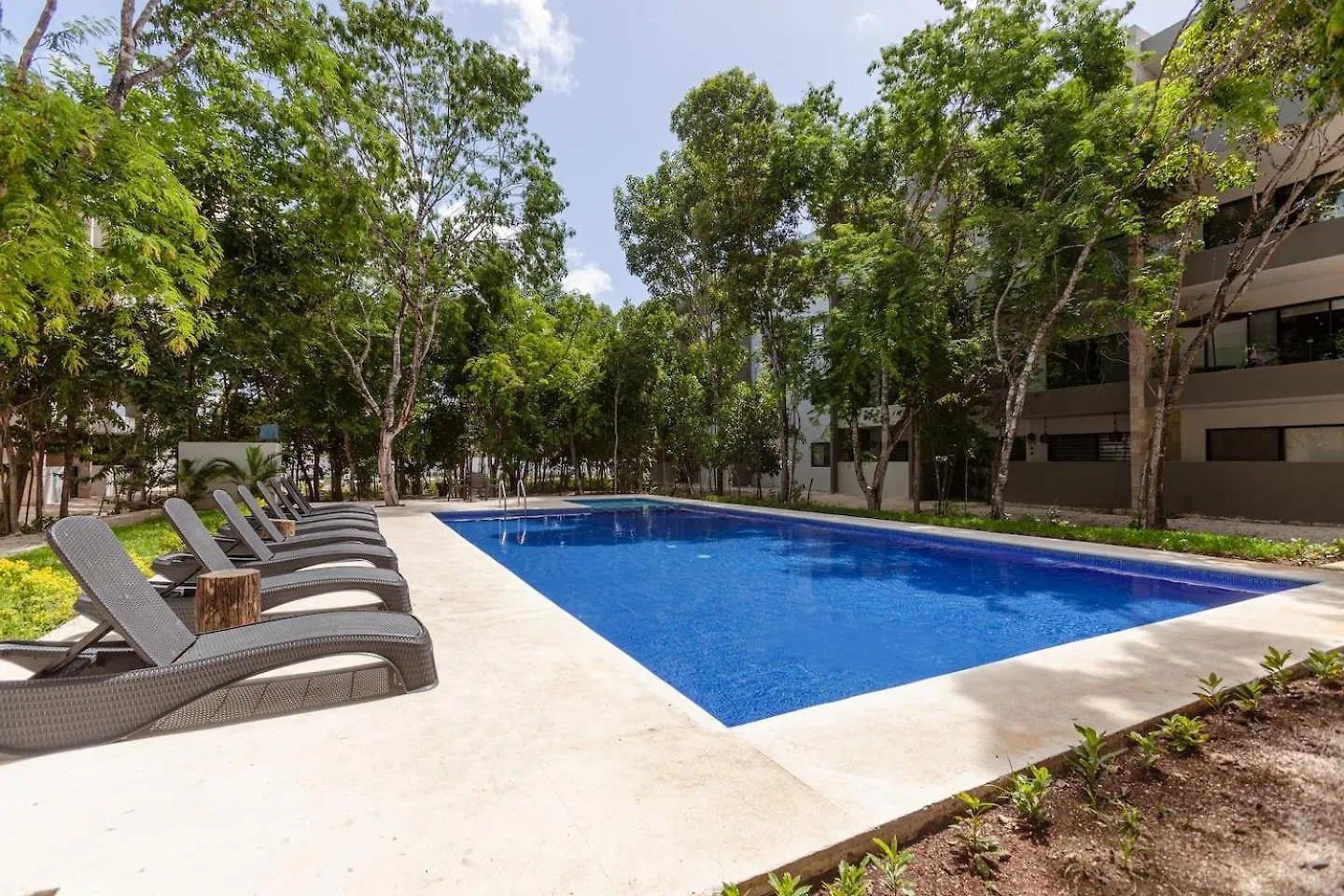 Rayodesol Condo Gated, 10Min To Beach,Gym,6Pools Playa del Carmen